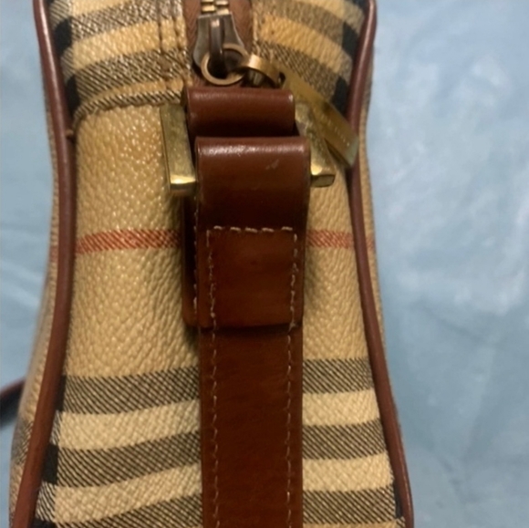 💢💢💢💢SOLD💢💢💢💢               Euc Burberry signature nova - Picture 6 of 9